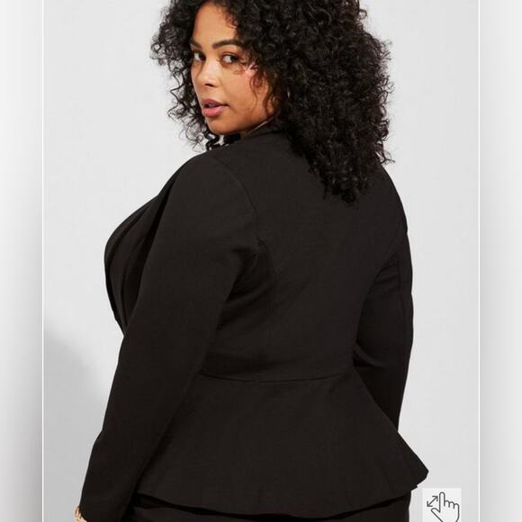 Torrid Studio Luxe black Ponte Peplum stretch Blazer jacket size 2X NWT - Picture 3 of 10